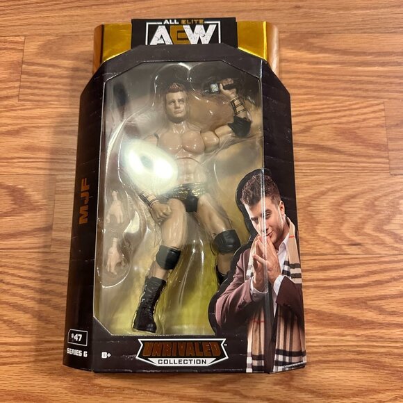 AEW Unrivaled 3 figure Set with 30 pack Display Stands - Picture 6 of 16